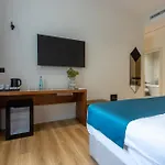 Golden Boutique Отель 3*