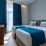Golden Boutique Отель Тирана