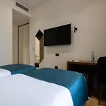 Golden Boutique מלון טיראנה