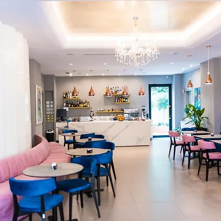 Golden , Hotel Tirana