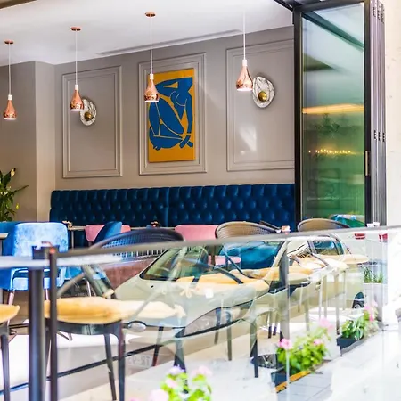 Hotel Golden , Tirana