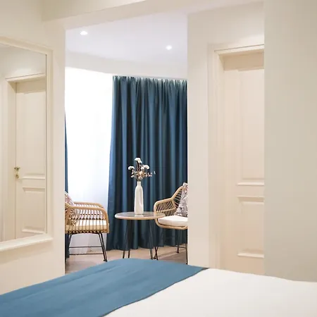 Hotel Golden ,