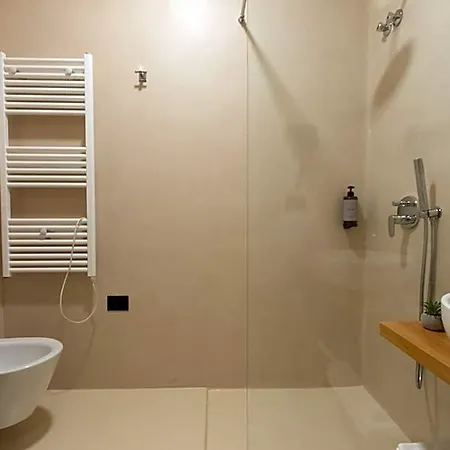 Golden Boutique فندق تيرانا