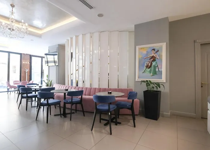 Golden Boutique 3* 地拉那